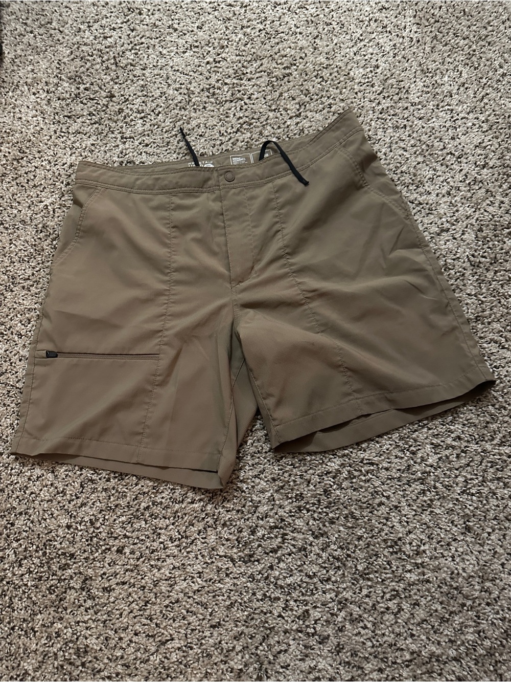 Mountain Hardwear Men's Athletic Shorts in Tan Brown